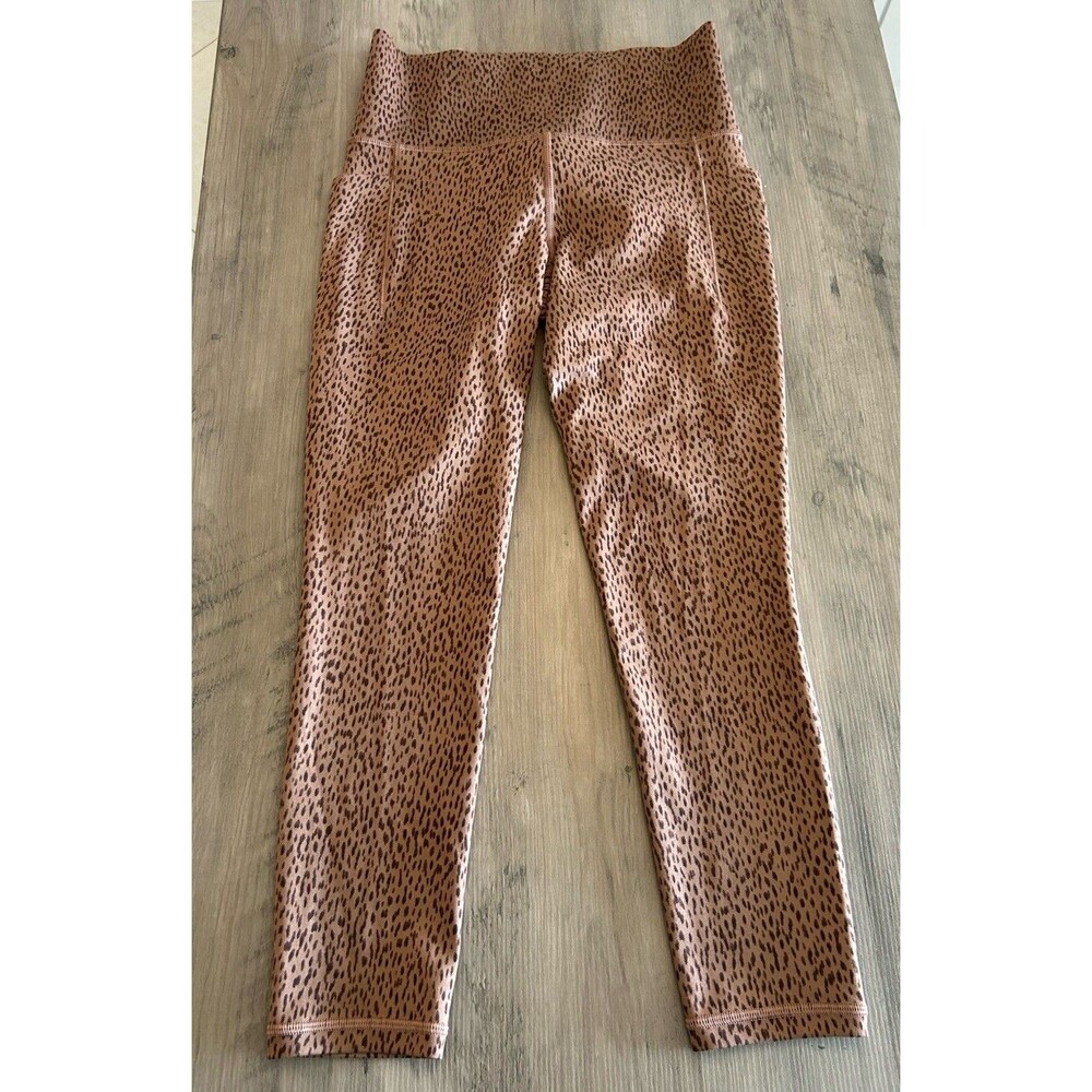Athleta Salutation Stash Pocket II Printed 7/8 Tight Women's Sz S Animal Print